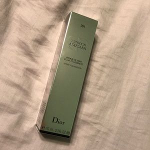 NWT DiorSkin Airflash in 201